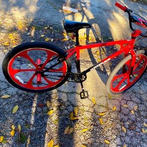 26 inch bmx bike comes with free se handle bars